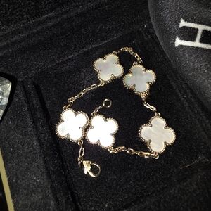 Alhambra Gold  Mother-of-Pearl Five Clover Motif  Bracelet
